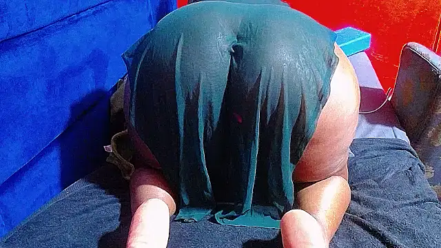 Snapshot of Lelety79 chatting on 02-17-26, 08:26 Lelety79 online show from 02-17-26, 08:26