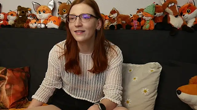 FinaFoxy online show from 06-17-26, 03:13