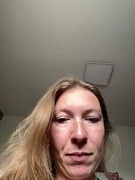 BunnyDiamond1 online show from 05-21-26, 11:06