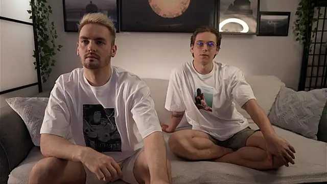 enjoy me online show from 03-07-25, 04:11