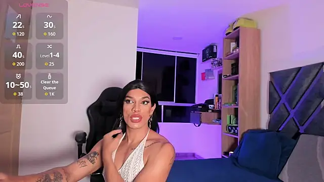 Nicolle alexandra online show from 05-18-26, 09:04