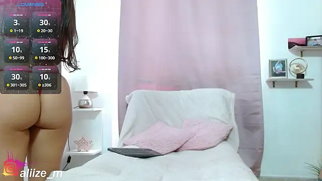 aliicee m online show from 02-15-26, 01:41