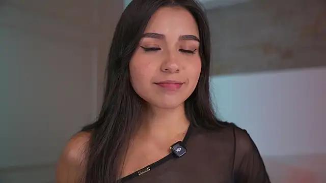 Ashley Jones9 online show from 04-12-26, 02:55