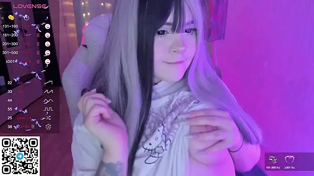 SelenaCute online show from 04-11-26, 04:39