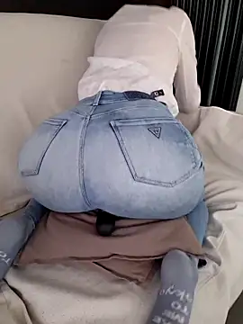 Snapshot of Silvia_Zeno chatting on 03-05-26, 12:34 Silvia Zeno online show from 03-05-26, 12:34