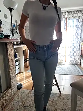 Snapshot of Silvia_Zeno chatting on 04-09-26, 07:25 Silvia Zeno online show from 04-09-26, 07:25