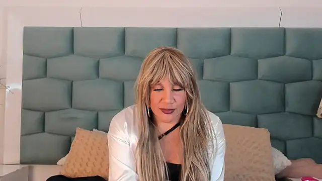 MiaMancini online show from 05-19-26, 09:43