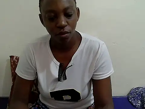 Snapshot of lizbela1 chatting on 07-03-26, 04:41 lizbela1 online show from 07-03-26, 04:41