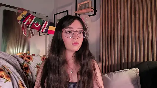 Eva Macalliter online show from 07-16-26, 04:07
