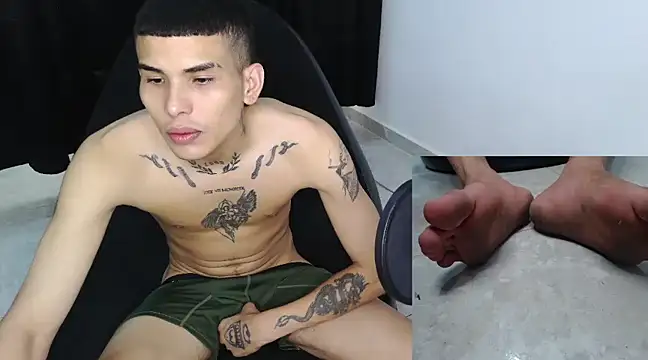 Snapshot of hot_king20 chatting on 02-10-25, 04:19 hot king20 online show from 02-10-25, 04:19