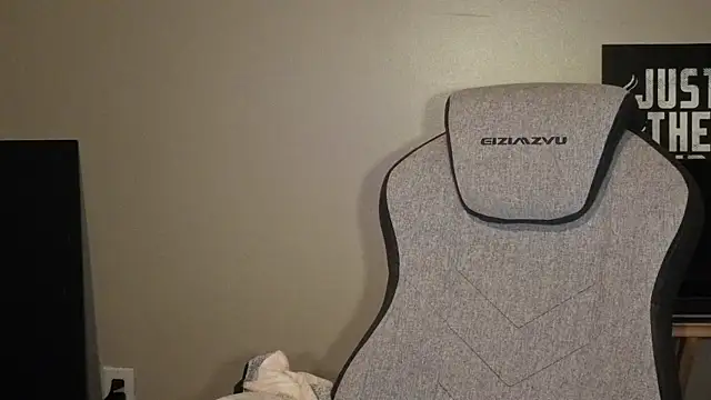 Snapshot of Hydro-Blastz chatting on 01-13-26, 10:59 Hydro-Blastz online show from 01-13-26, 10:59