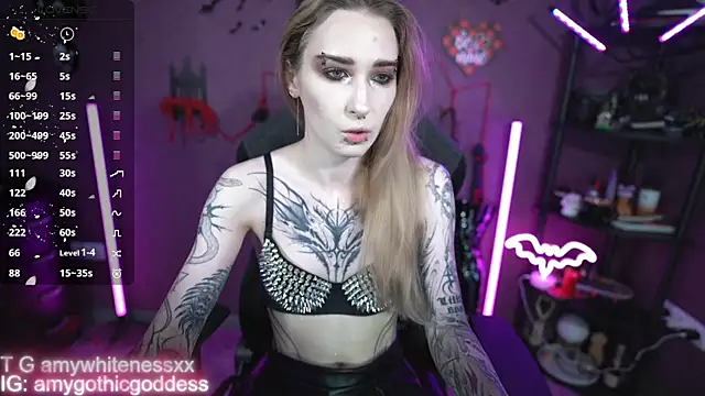 amywhitenessxx online show from 05-12-26, 12:02