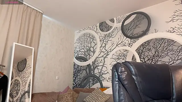 viviann evans online show from 05-19-26, 01:00