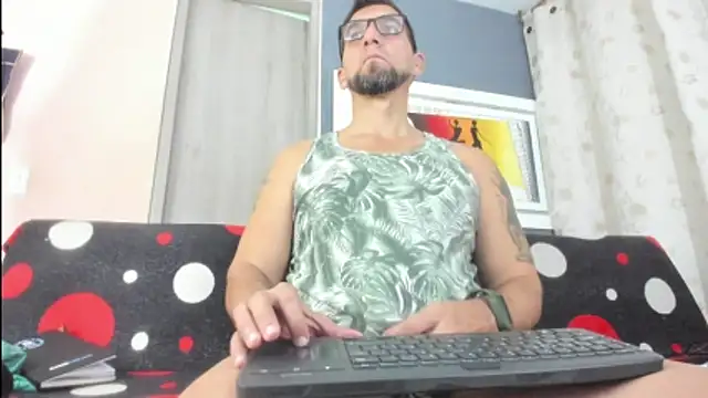 JULESLAKES online show from 05-15-26, 01:40