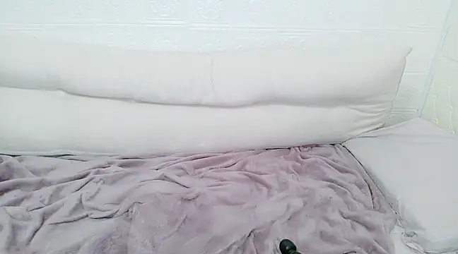 Snapshot of Arisa__ chatting on 02-15-25, 03:09 Arisa online show from 02-15-25, 03:09