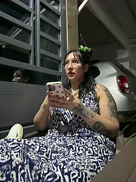 my-kitty online show from 04-15-26, 12:17