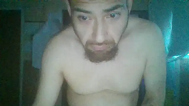 Snapshot of SideGhost chatting on 06-12-26, 03:00 SideGhost online show from 06-12-26, 03:00