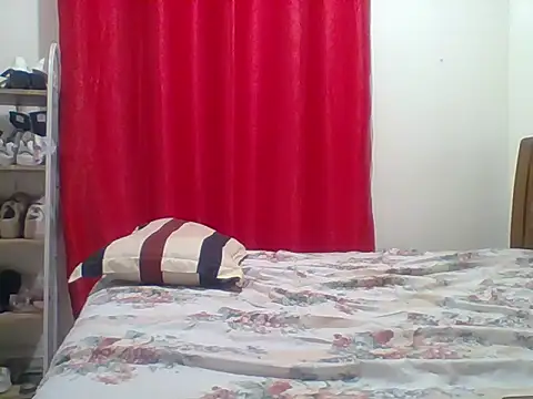 Snapshot of sexy__candyy chatting on 04-23-26, 08:22 sexy candyy online show from 04-23-26, 08:22