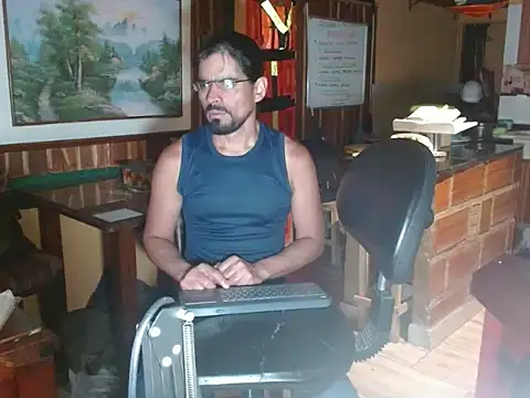 Dr Pocholate84 online show from 05-15-26, 10:50