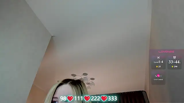 Olivia Munk online show from 05-27-26, 04:09