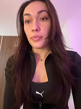 Snapshot of MichelleFerry_ chatting on 02-08-26, 04:38 MichelleFerry online show from 02-08-26, 04:38