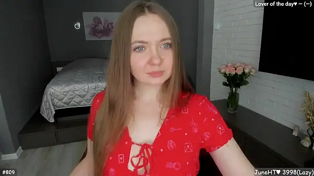 Snapshot of LizaGost chatting on 06-16-26, 11:02 LizaGost online show from 06-16-26, 11:02
