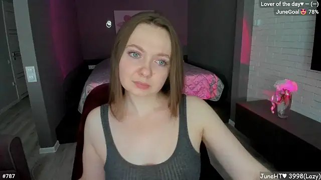 Snapshot of LizaGost chatting on 06-30-26, 11:22 LizaGost online show from 06-30-26, 11:22