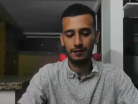 talktome4 online show from 06-11-26, 01:16