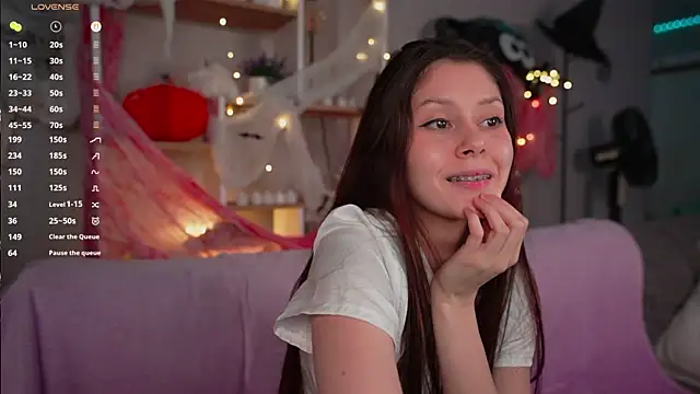 Snapshot of Melissa_shawty_ chatting on 10-31-25, 01:56 Melissa shawty online show from 10-31-25, 01:56