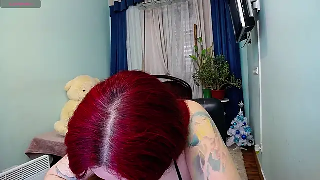 NikaLee online show from 12-24-24, 08:33