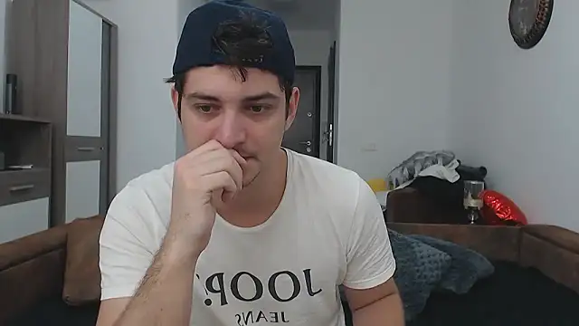 Snapshot of AndyFame chatting on 02-21-25, 03:45 AndyFame online show from 02-21-25, 03:45