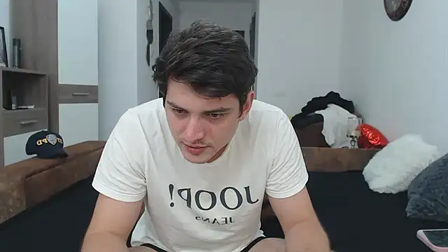 Snapshot of AndyFame chatting on 02-21-25, 10:39 AndyFame online show from 02-21-25, 10:39