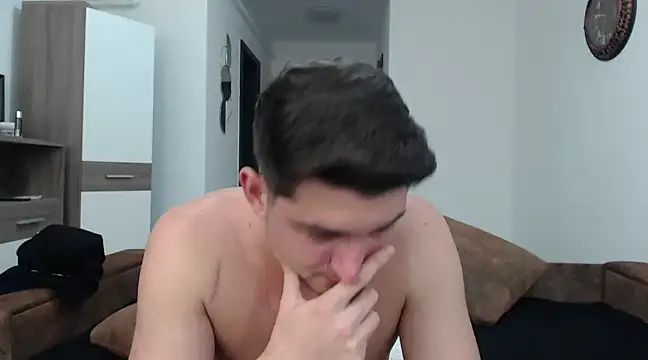 Snapshot of AndyFame chatting on 03-17-25, 12:19 AndyFame online show from 03-17-25, 12:19