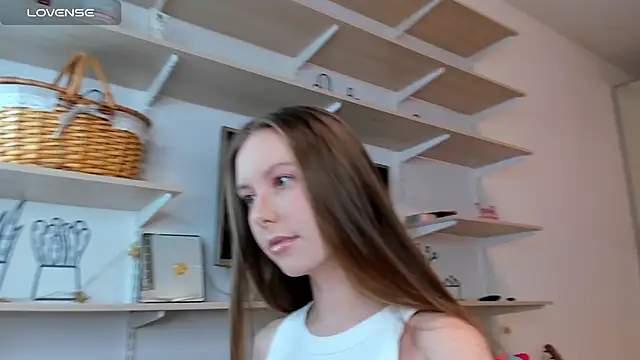 Snapshot of Peggy_Beauty chatting on 03-13-26, 05:36 Peggy Beauty online show from 03-13-26, 05:36