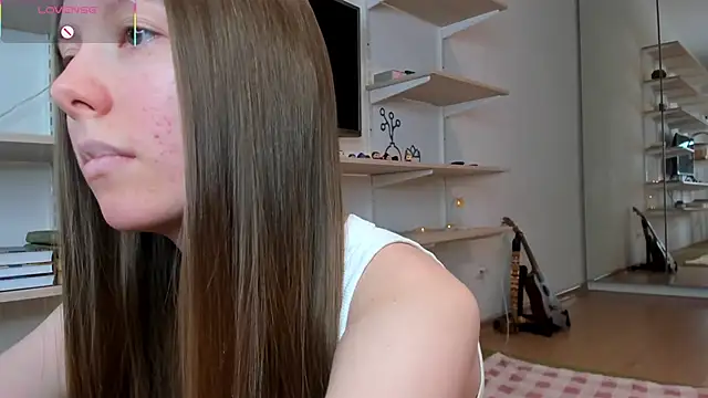 Snapshot of Peggy_Beauty chatting on 03-16-26, 05:13 Peggy Beauty online show from 03-16-26, 05:13