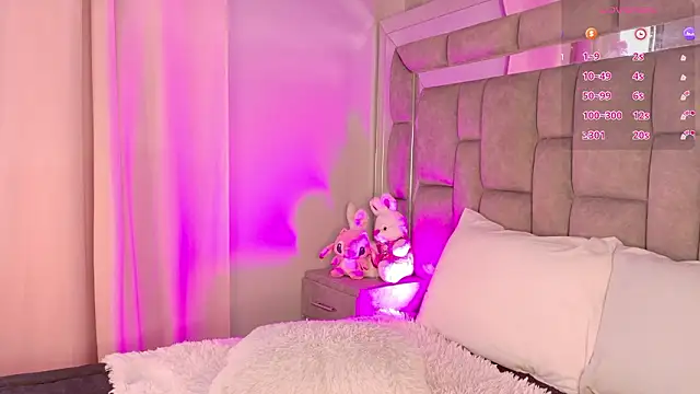 smiling  girl2 online show from 03-02-26, 07:21