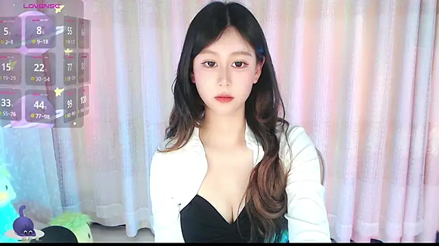 Aimee-520 online show from 04-14-26, 01:11