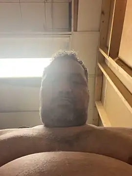 bigzae82 online show from 05-18-26, 09:26