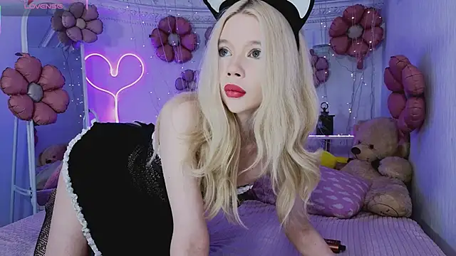 Snapshot of Lollita_Lewis chatting on 04-04-26, 06:05 Lollita Lewis online show from 04-04-26, 06:05