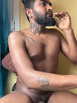 Snapshot of TiltedTen chatting on 03-05-25, 12:38 TiltedTen online show from 03-05-25, 12:38