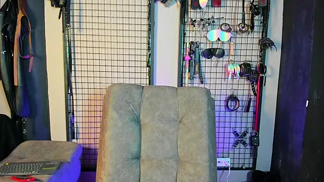 Twisted Fantasy online show from 01-25-25, 11:43