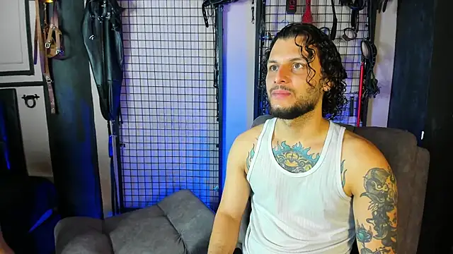 Twisted Fantasy online show from 03-04-25, 12:33