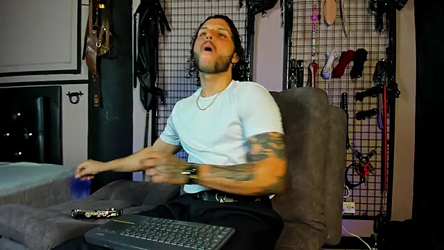 Twisted Fantasy online show from 03-19-25, 12:26