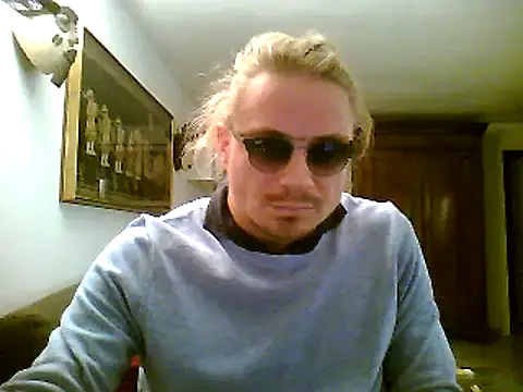 Snapshot of maciste26 chatting on 12-16-24, 08:37 maciste26 online show from 12-16-24, 08:37