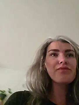 Lilmissvyx online show from 08-06-26, 02:41