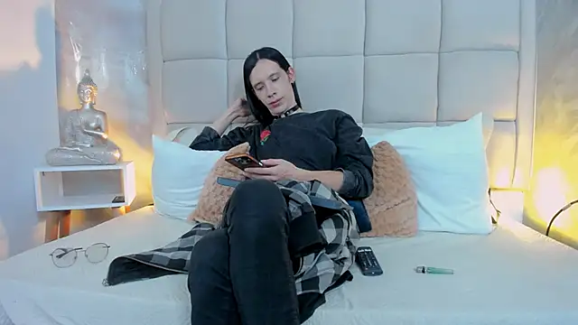 Hecatee 77 online show from 09-10-25, 07:47