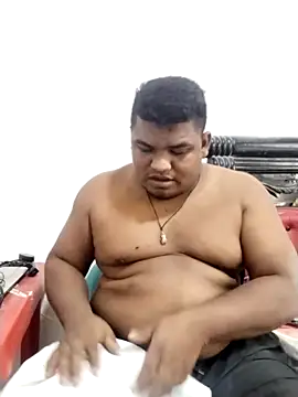 PONSE LATINO online show from 10-10-25, 05:45