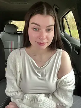 Snapshot of EllyNora chatting on 03-13-26, 03:29 EllyNora online show from 03-13-26, 03:29