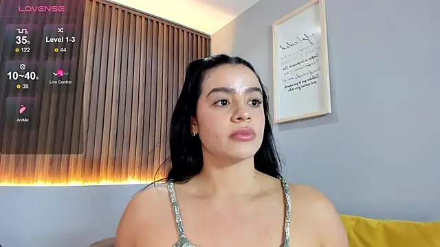Snapshot of Paula_Desousa chatting on 07-14-26, 07:30 Paula Desousa online show from 07-14-26, 07:30