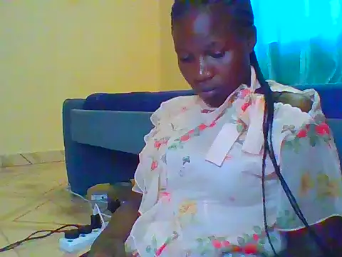 prettychic5 online show from 04-07-26, 09:21